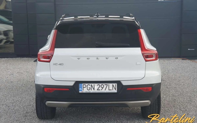 Volvo XC 40 cena 135900 przebieg: 60137, rok produkcji 2021 z Nowy Targ małe 232
